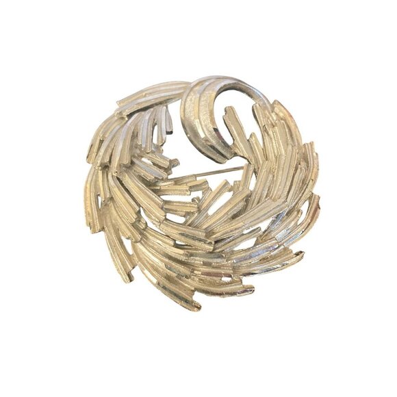 Vintage BSK Silver Tone Swirl Brooch Pin Textured Signed Round 2 inch MCM - Picture 3 of 7